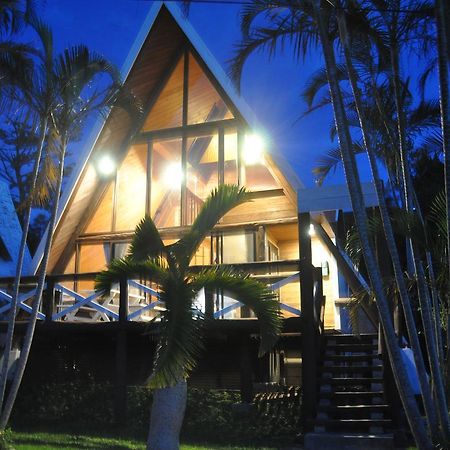 Sea Breeze Villa Onna Bagian luar foto