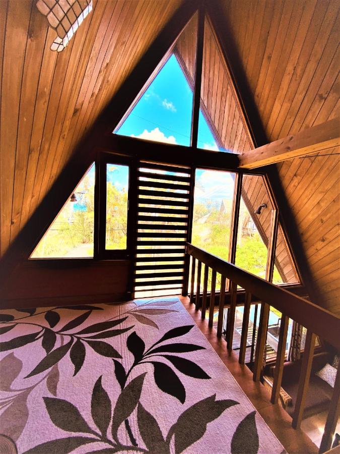 Sea Breeze Villa Onna Bagian luar foto