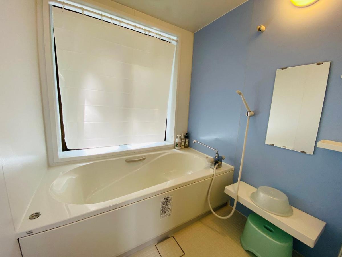 Sea Breeze Villa Onna Bagian luar foto